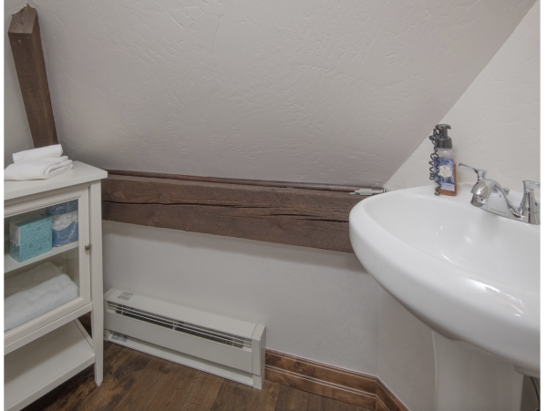 Gorgeous 3 Bedroom Condo in Vail Sleeps 10
